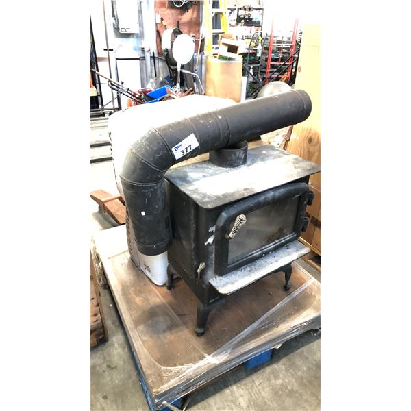 REGENCY WOOD STOVE AND 2 BAGS OF PRO-MIX MYCORRHIZAE