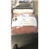 Image 3 : 3 ASSORTED QUEEN SIZE DUVET COVER AND SHEET SETS