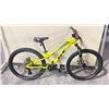 Image 2 : BRIGHT GREEN 8 SPEED STOMPER GT MOUNTAIN BIKE WITH FRONT SUSPENSION