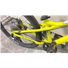 Image 3 : BRIGHT GREEN 8 SPEED STOMPER GT MOUNTAIN BIKE WITH FRONT SUSPENSION