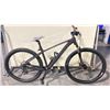 Image 2 : BLACK NO NAME 8 SPEED MOUNTAIN BIKE WITH FRONT SUSPENSION