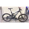Image 2 : BLACK/GREY FOX 10 SPEED MOUNTAIN BIKE WITH FRONT SUSPENSION