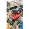 Image 3 : CRAFTSMAN RED 12.5 HP, 344CC, 301 SINGLE BLADE RIDE ON LAWNMOWER WITH KEYS