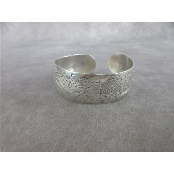Marked S Kirk And Son Sterling  Floral Engraved Bracelet