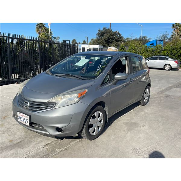 NISS VERSA 2015 T-DON - SMOG