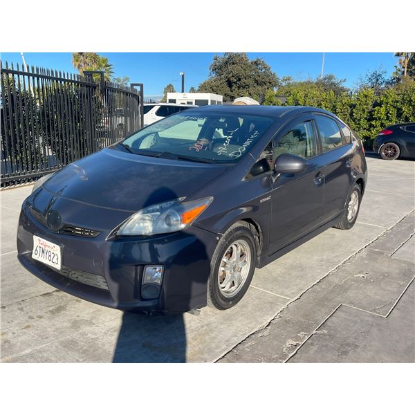 TOYT PRIUS 2011 T-2 DAYS