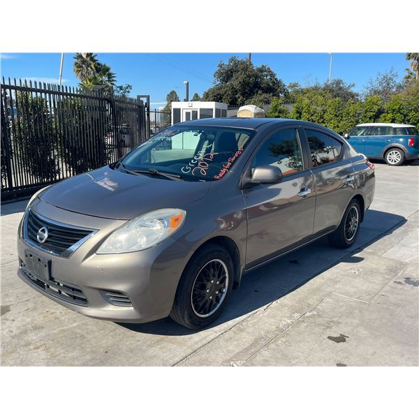 NISS VERSA 2012 T-2 DAYS