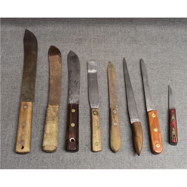 EIGHT KNIVES