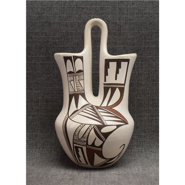 HOPI POTTERY VASE (JOY NAVASIE)
