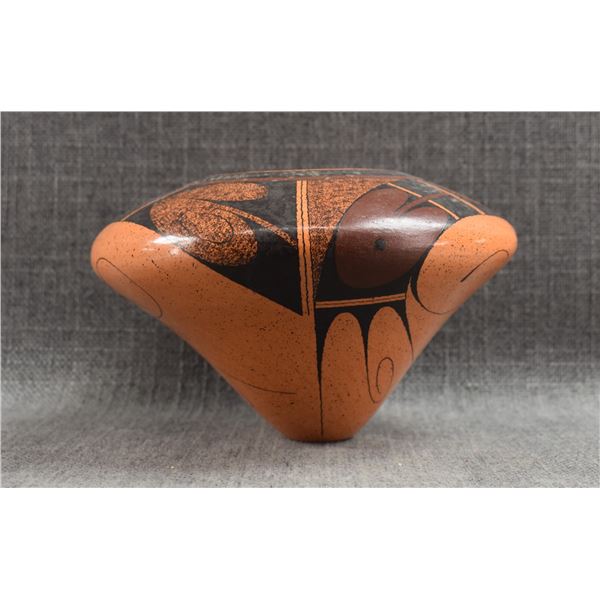 HOPI POTTERY JAR (STETSON STELLA)