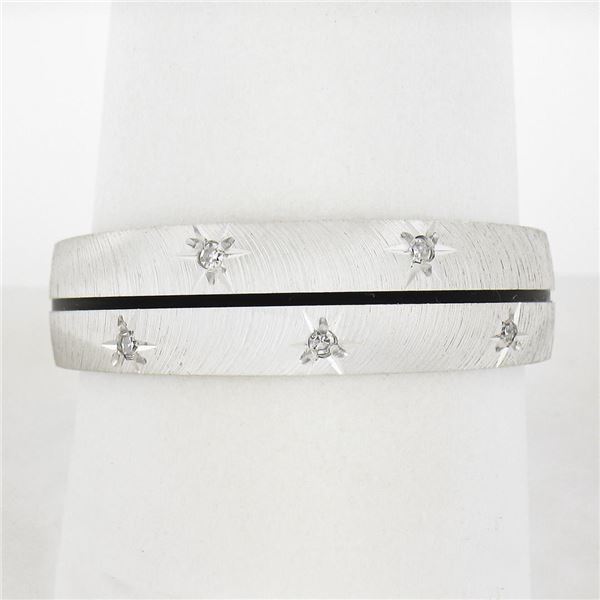 Vintage 14k White Gold .08 ctw Single Star Pave Diamond Brushed Finish Band Ring