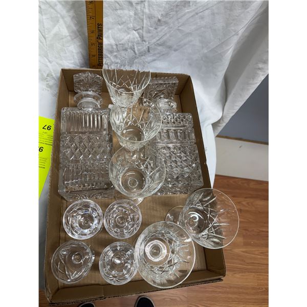 Decanters and crystal glasses