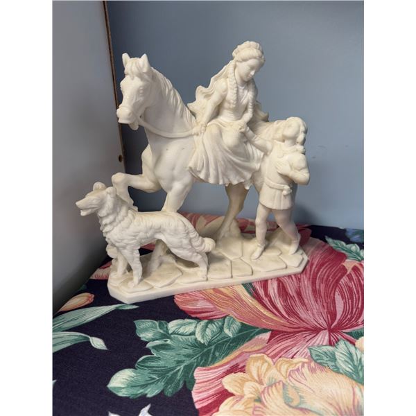 Figurine decor