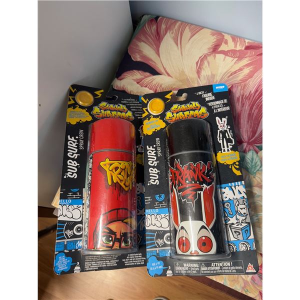 Sub surf spray crew figurines