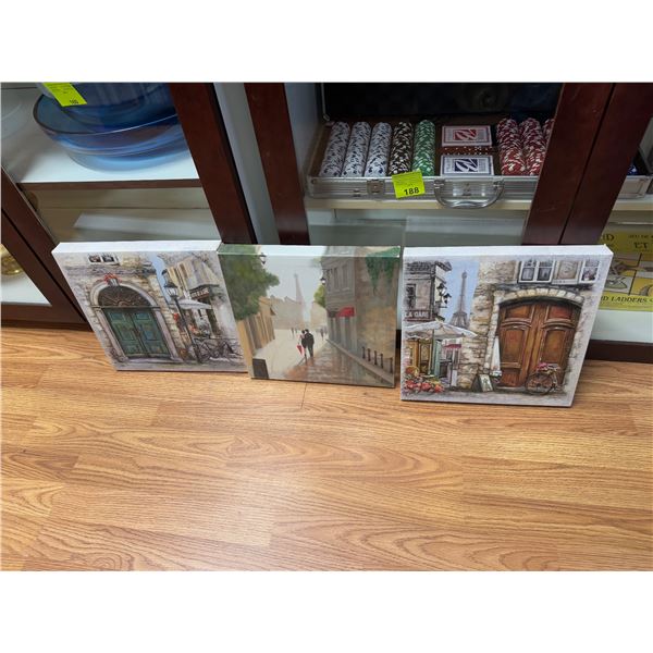 Canvas wall hangings