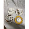 Image 2 : Tea, cups, and saucers
