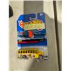 Image 1 : Hot wheels bus