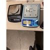 Image 1 : Scales