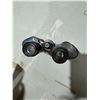 Image 1 : Binoculars