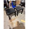 Image 1 : 2 side tables