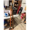 Image 1 : Garden tools