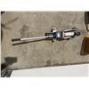 Image 1 : Car jack with pole