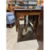 Image 2 : Drop side gate leg Table