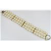 Image 2 : Elegant Fine Quality Triple Stand Pearl