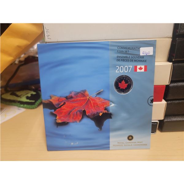 2007 Canada Commemorative Coin Set; colored Maple Leaf 25¢