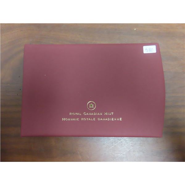 2013 Canadian 2 Dollar Specimen Set  - Bear Cubs