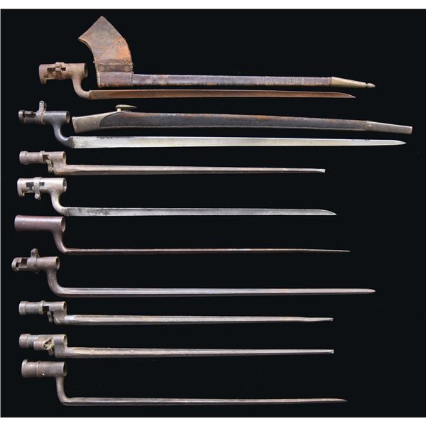 9 FOREIGN & US SOCKET BAYONETS.