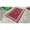 Image 1 : PATTERNED AREA RUG 70" X 48"