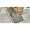 Image 2 : FOLDING PATIO LOUNGE CHAIR