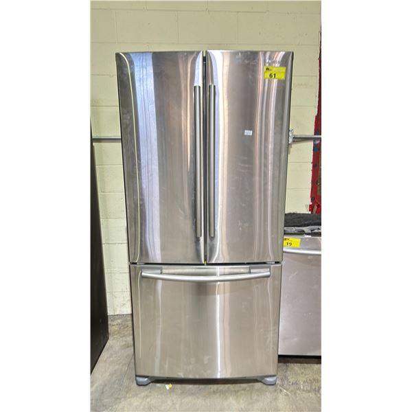 SAMSUNG STAINLESS STEEL FRENCH DOOR FRIDGE WITH ROLLOUT FREEZER 32"W
