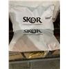 Image 2 : CASE LOT - Skor Crunchy Butter Toffee Enrobed In Rich Milk Chocolate 5lb Bag x 2
