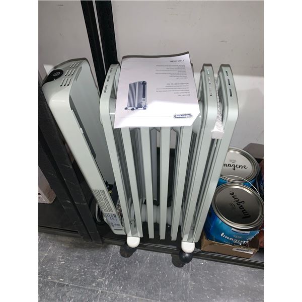 De'Longhi Oil-Filled Radiator Space Heater, Full Room Quiet 1500W, Adjustable Thermostat, 3 Heat Set