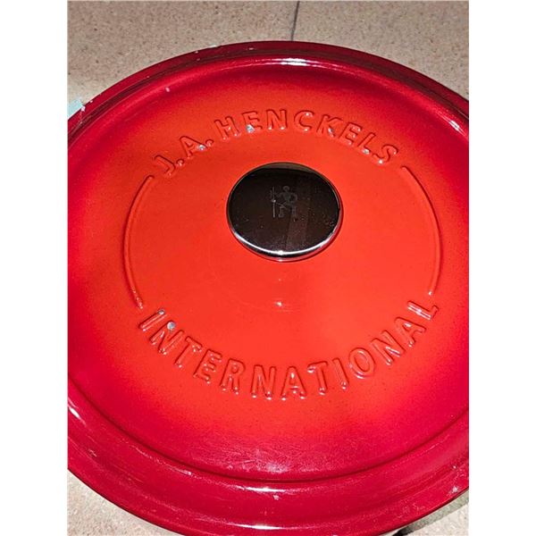 JA Henckels Coated Cast Iron Dutch Pan