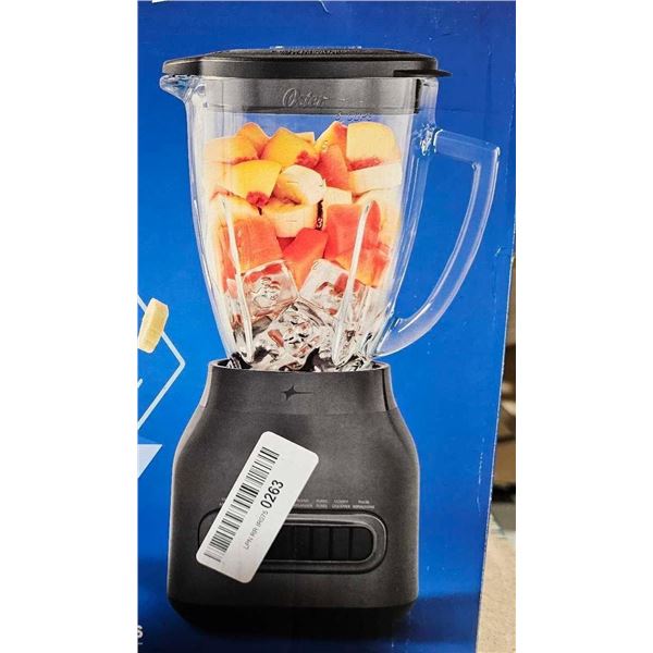 Oster 6cup, 700 peak watts with dishwasher-safe Glass Jar