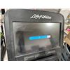 Image 5 : Life Fitness Elliptical