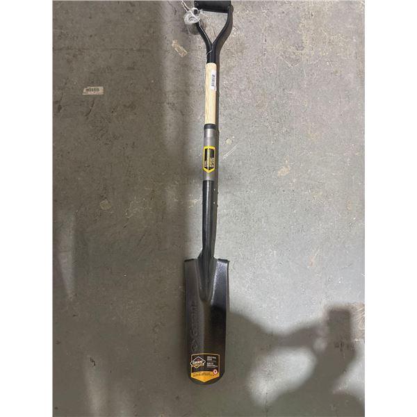Garant Pro Series Industrial Grade Shovel with Reinforced Hardwood Handle