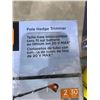 Image 3 : Black + Decker 20V Pole Hedge Trimmer