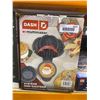 Image 1 : DASH Multimaker with 7 Removable Plates: Waffle Iron & Griddle + 3 Themed Plates - Santa Pumpkin Sno