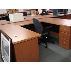 Oak U-Shaped Bowfront Double Ped Executive Desk