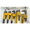 Image 2 : 5 ASSORTED SIZE PIPE WRENCHES