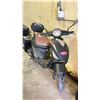 Image 3 : GIO ELECTRIC SCOOTER (UNKNOWN RUNNING CONDITION, NO KEYS, NO CHARGER)
