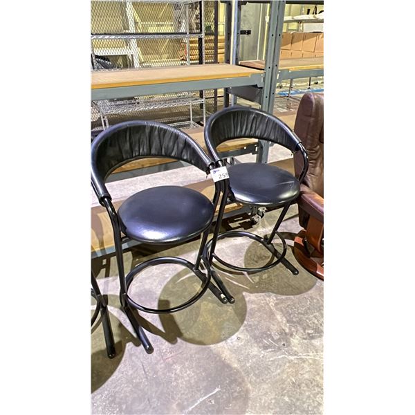 2 BLACK BAR STOOLS