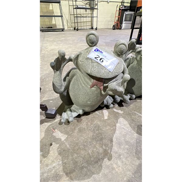 CEMENT FROG GARDEN ART *MISSING FINGER*