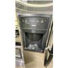 Image 2 : KENMORE STAINLESS STEEL SWINGOUT FRENCH DOOR FRIDGE & FREEZER WITH