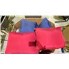 Image 2 : GAYLORD OF ASSORTED PATIO CUSHIONS