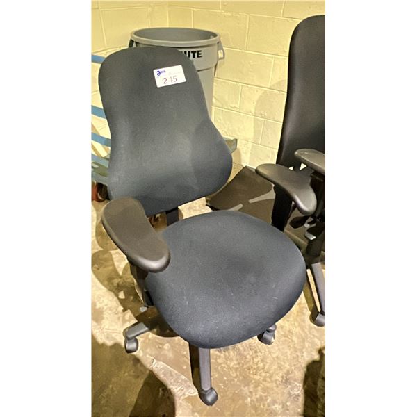 TASK CHAIR WITH ADJUSTABLE ARMS, HEIGHT & TILT